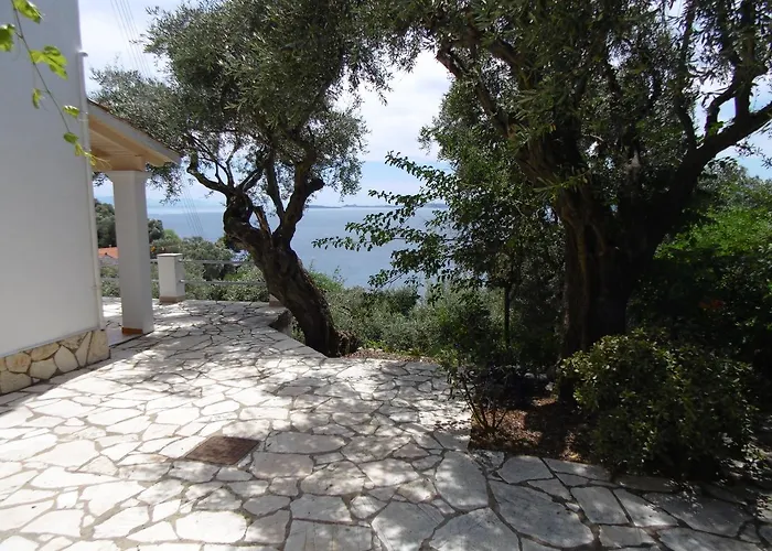 Elli 1 Panoramic View